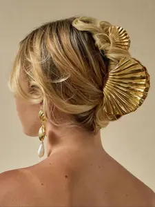 Creative shell design hair clip, Ponytail Claw Clip, elegant and fashionable ponytail hair accessory, suitable for daily wear, vacation and dating occasions, and also a surprising and exquisite small gift.