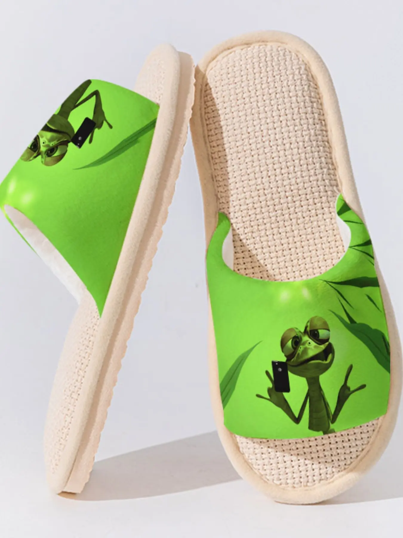 Funny Frog Linen Slippers, Fun Cartoon Design, Breathable Anti-Slip Sole, Bedroom Living Room Daily Wear, Casual Asymmetrical Shoes