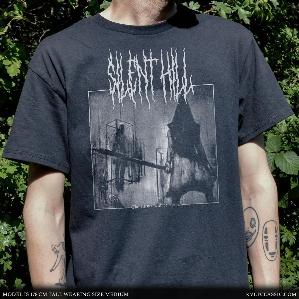 Silent Hill 2 T-Shirt, Unisex Pyramid Head Konami Metal Horror Video Game Tee, Casual Cool, For Every Occasion, Vintage Fashion