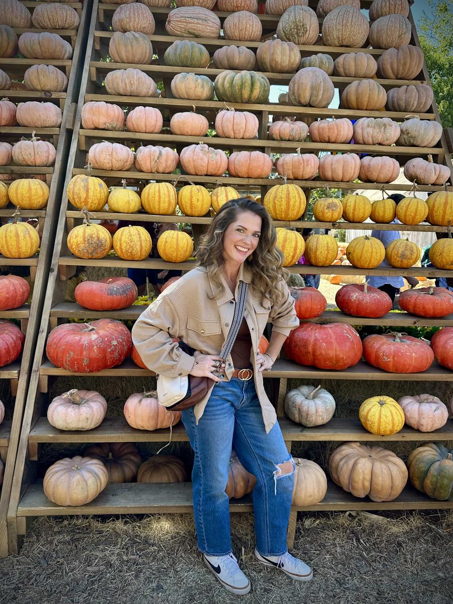 Item: Warm Apricot, M