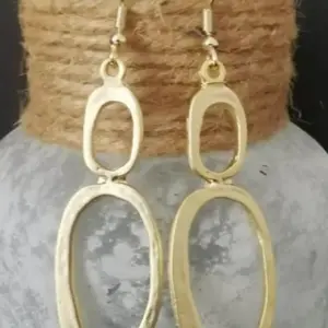 Hollow oval design pendant earrings, fashionable women's jewelry for parties, daily clothing decoration, fashionable birthday gifts, fully matched with exquisite jewelry, high-quality earrings