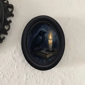 Gothic Candlelight Raven Oval Decorative Wall Art, Dark Fairy Tale Home Decoration, Fun Mystery Living Room Bedroom Wall Piece