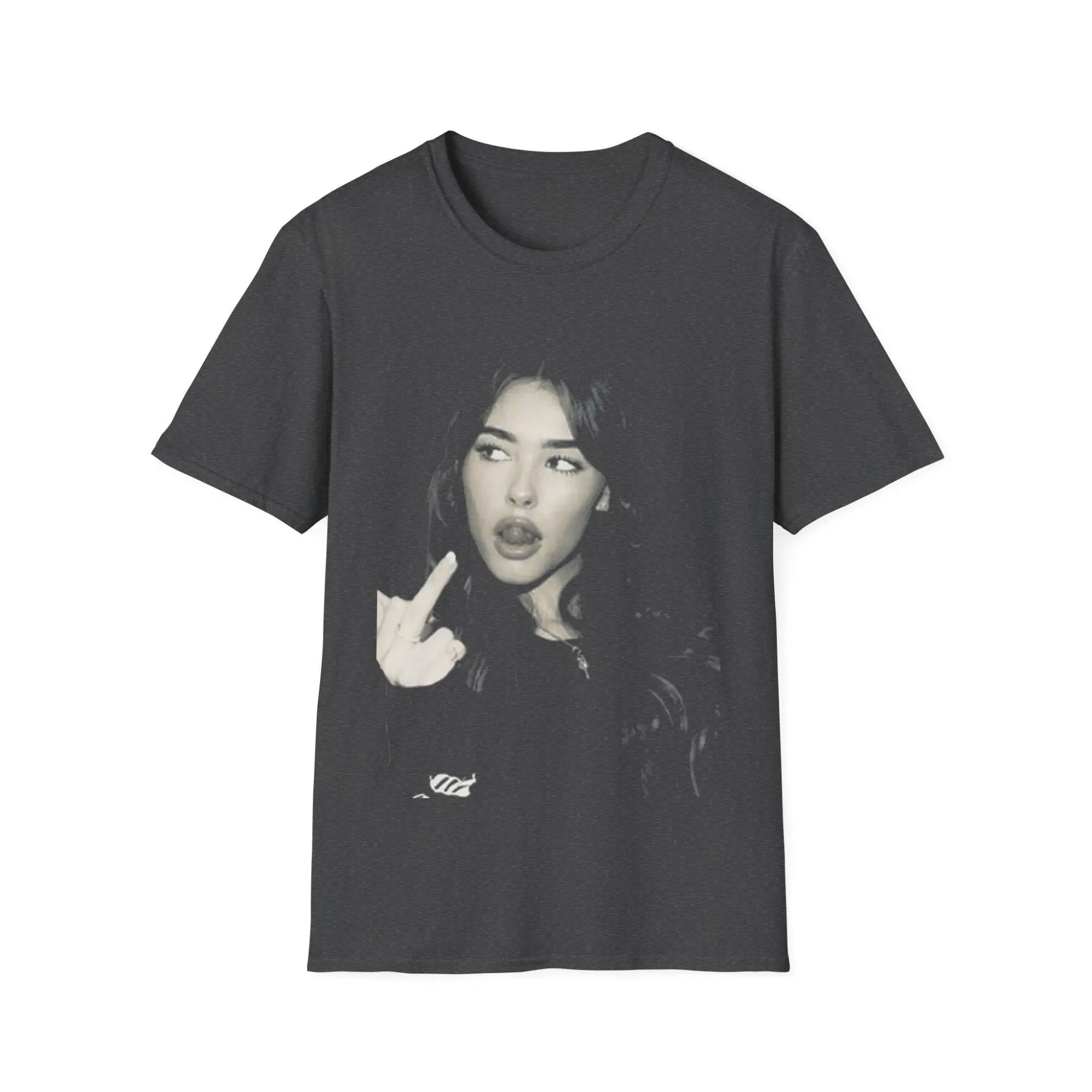 Madison Beer Graphic T-Shirt, Middle Finger Vintage Style Tee, Unisex Music Fan Merch Shirt