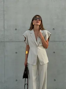 Two-piece women's light beige single-breasted flared sleeve deep V-neck blazer Fitted high-waisted slimming bottom wide-leg suit, suitable for summer, suitable for daily work, street shooting and other occasions, Womenswear