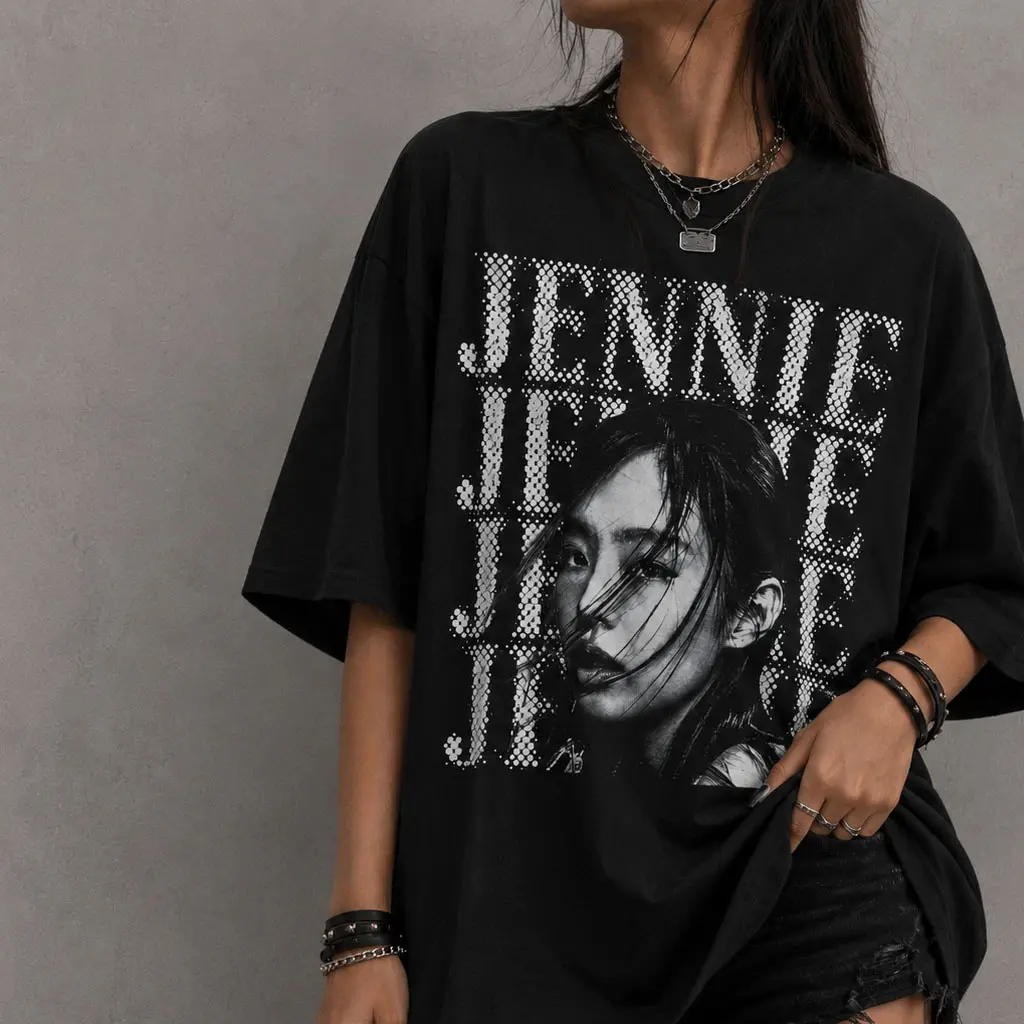 Jennie Retro Pixel T-Shirt Vintage Music Lover
