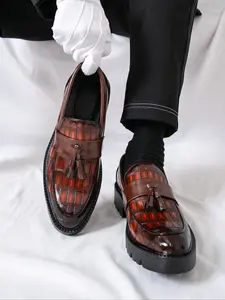 Men's Pointed Toe Slip-On Thick Sole Height Increasing Loafers, Fashionable European Style Wedding Shoes for Parties and Shows