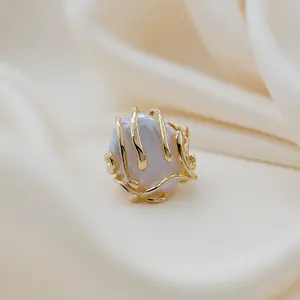 Embracing Baroque style pearl ring | Rainbow pearl gold thread wrapping design | Daily clothing date night girl gift | Birthday gift Anniversary Christmas elegance