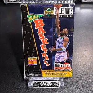 1996 Collectors Choice Single Trading Card Pack - Kobe Bryant, Allen Iverson Rookie Year Basketball Card Pack
