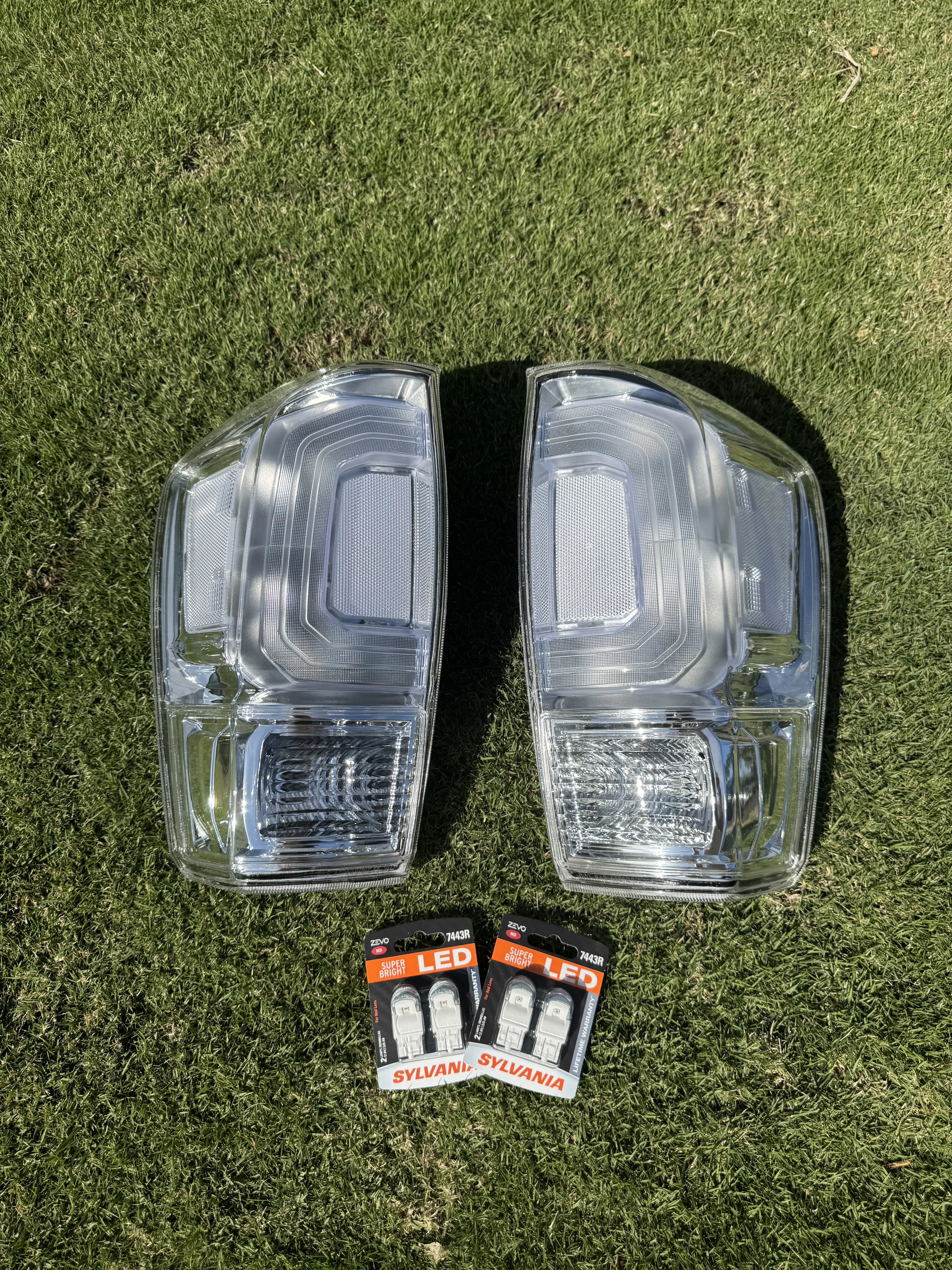 2016–2023 Toyota Tacoma Clear Tail Lights (3rd Gen)