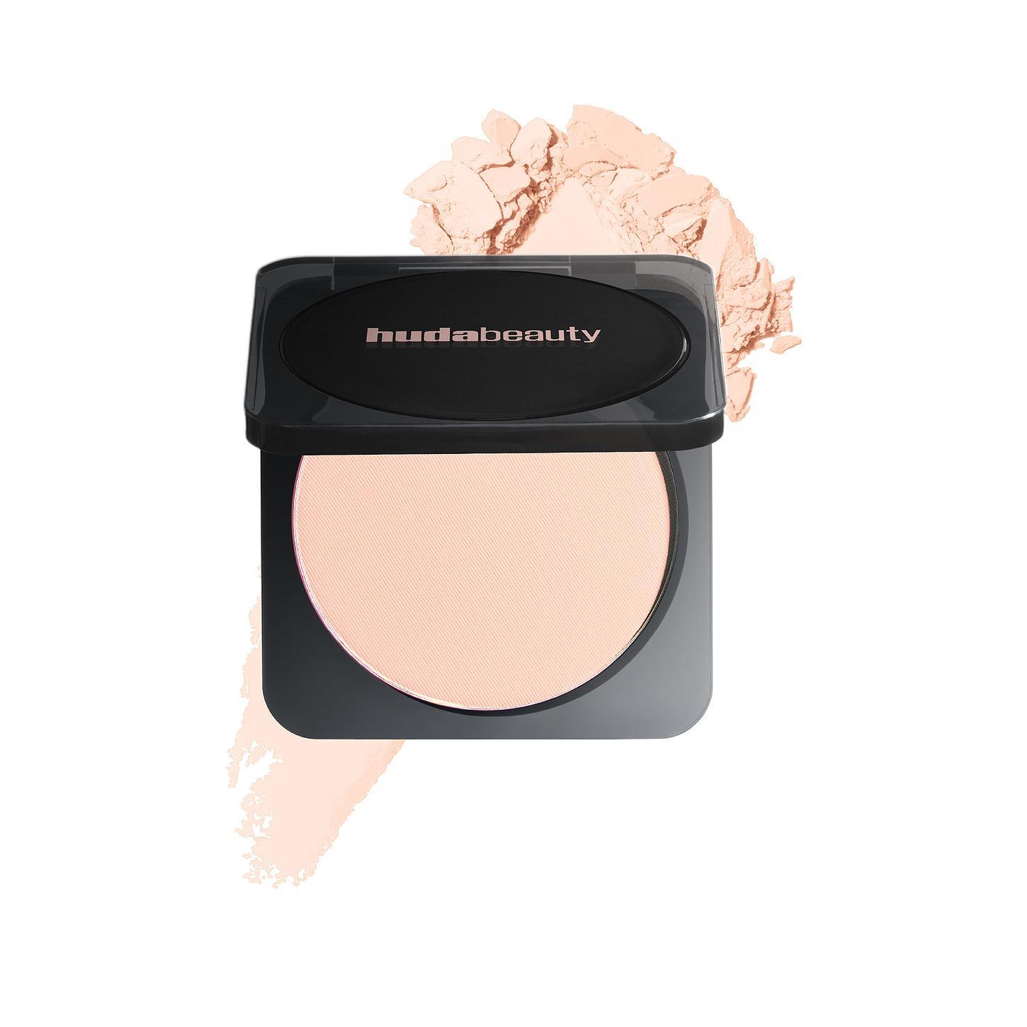 Huda Beauty Easy Bake Pressed Powder in Peach Cupcake