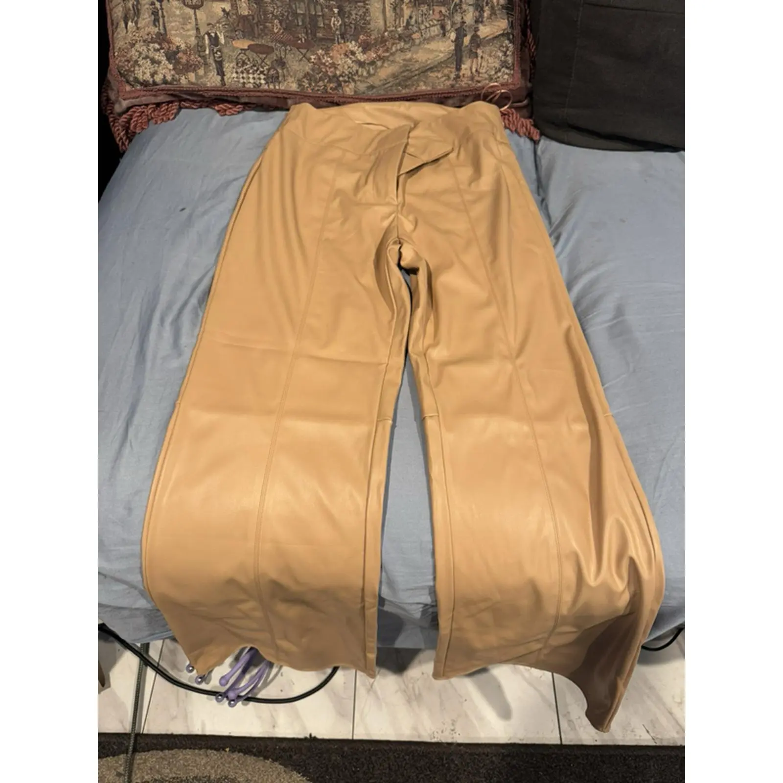 Vince Camuto Small Size Tan Leather Pants for Women