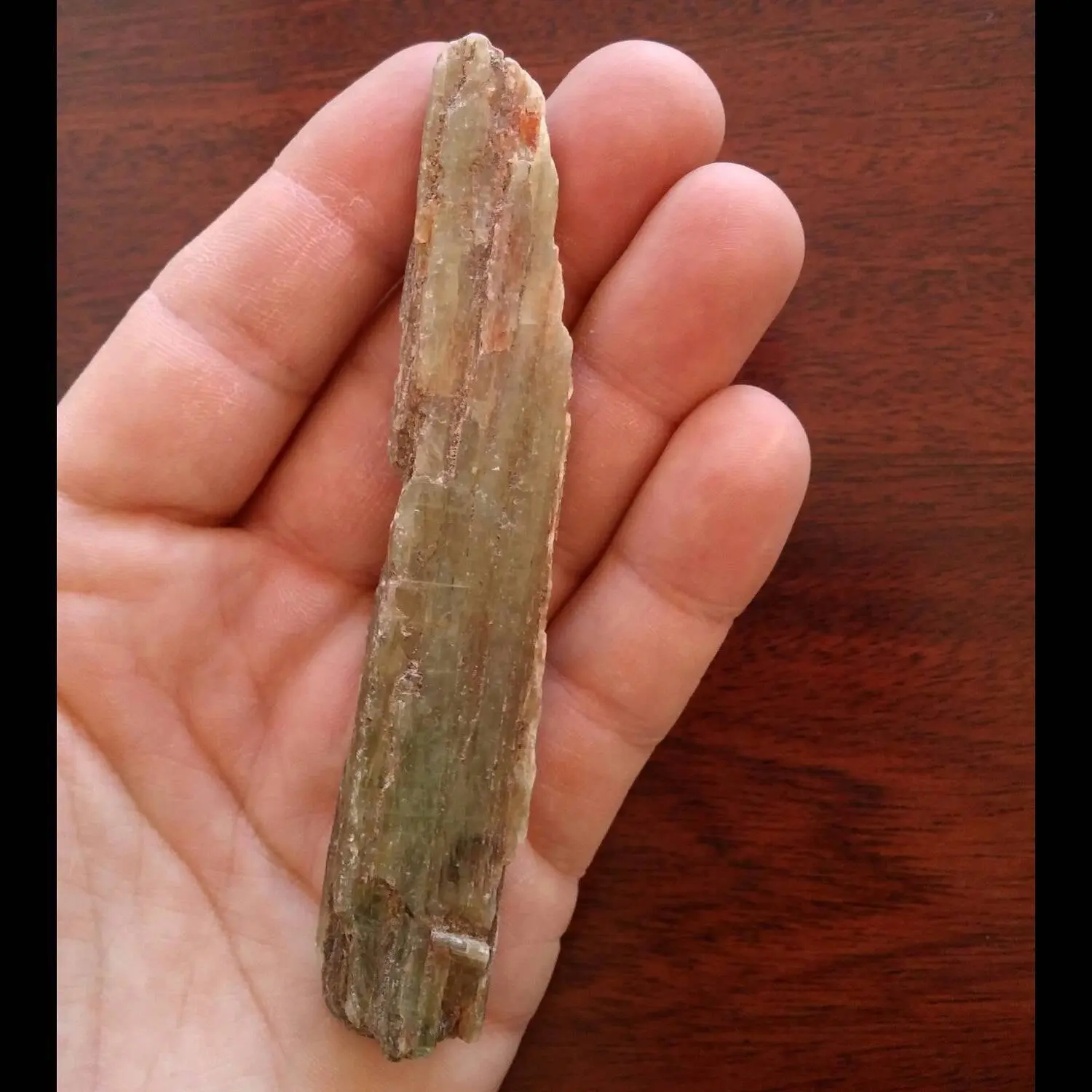 Green Kyanite Gemstone Specimen – Africa 46gr