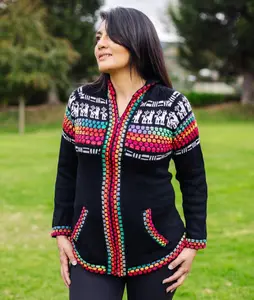 Traditional Peruvian Alpaca Sweater for Woman - Elegance and Cozy Alpaca Sweater - Handcrafted Alpaca Sweater Pullover for Stylish Warmth