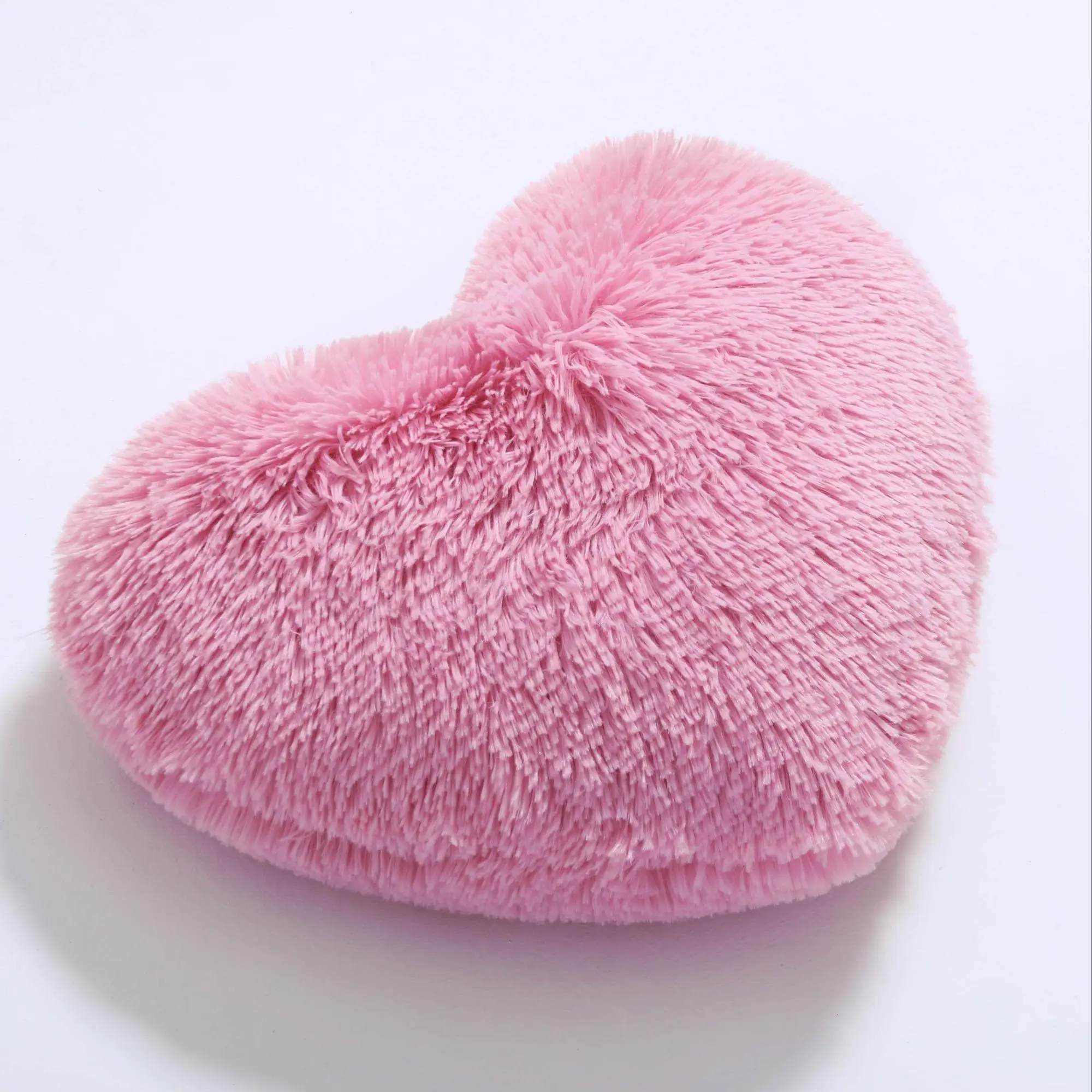 Heart Shaped Throw Pillow, 1 Count Cute Plush Throw Pillow, Soft Comfortable Warm Pillow for Home Office Living Room Bedroom