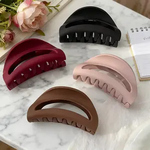 Matte Plain Flat Claw Hair Clips, 4-Piece Soft Silicone Non-Slip Durable Comfortable Set with Claw Shape for Everyday Styling & Updos, Pink Fashion Hair Accessories, Flat Claw Clips Hair Pin Set