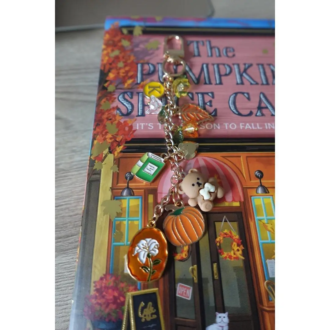 The Pumpkin Spice Kindle Charm 🍁🍂