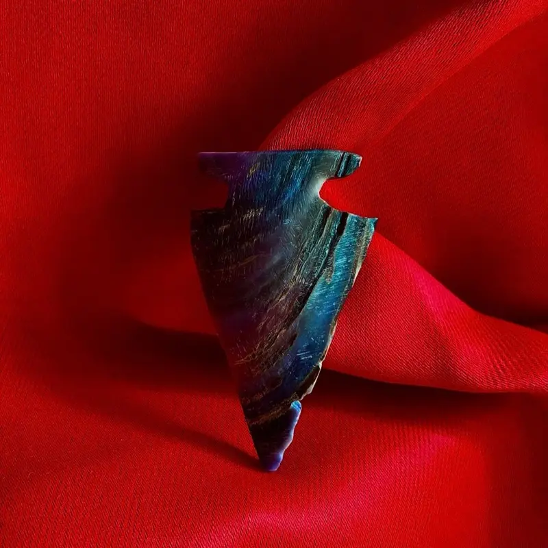 Arrow Head Shape by OREAGA Beads