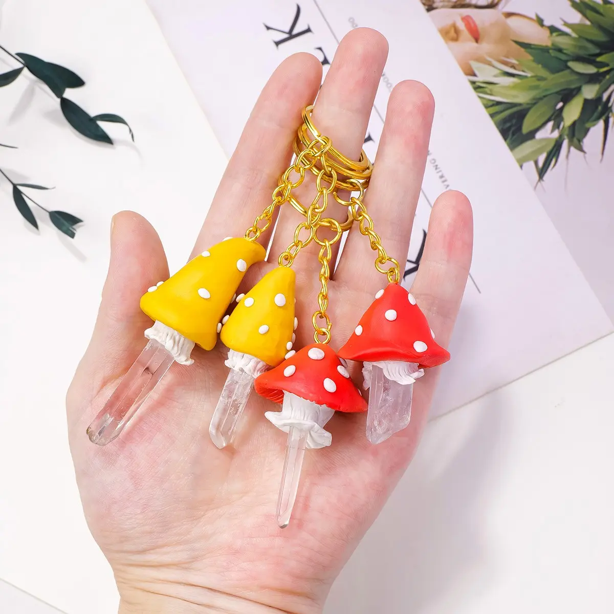 Natural Gemstone Keychain, Clear Quartz Point Mushroom Pendant, DIY Accessory for Car Key Ring, Daily Decoration, 1pc