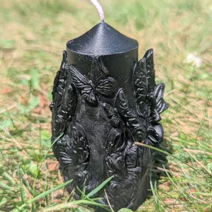 Handmade Beeswax or Soy Ritual Unscented Candles with Unique Butterfly Design Natural Aromatherapy Scented for Home Decoration Nature