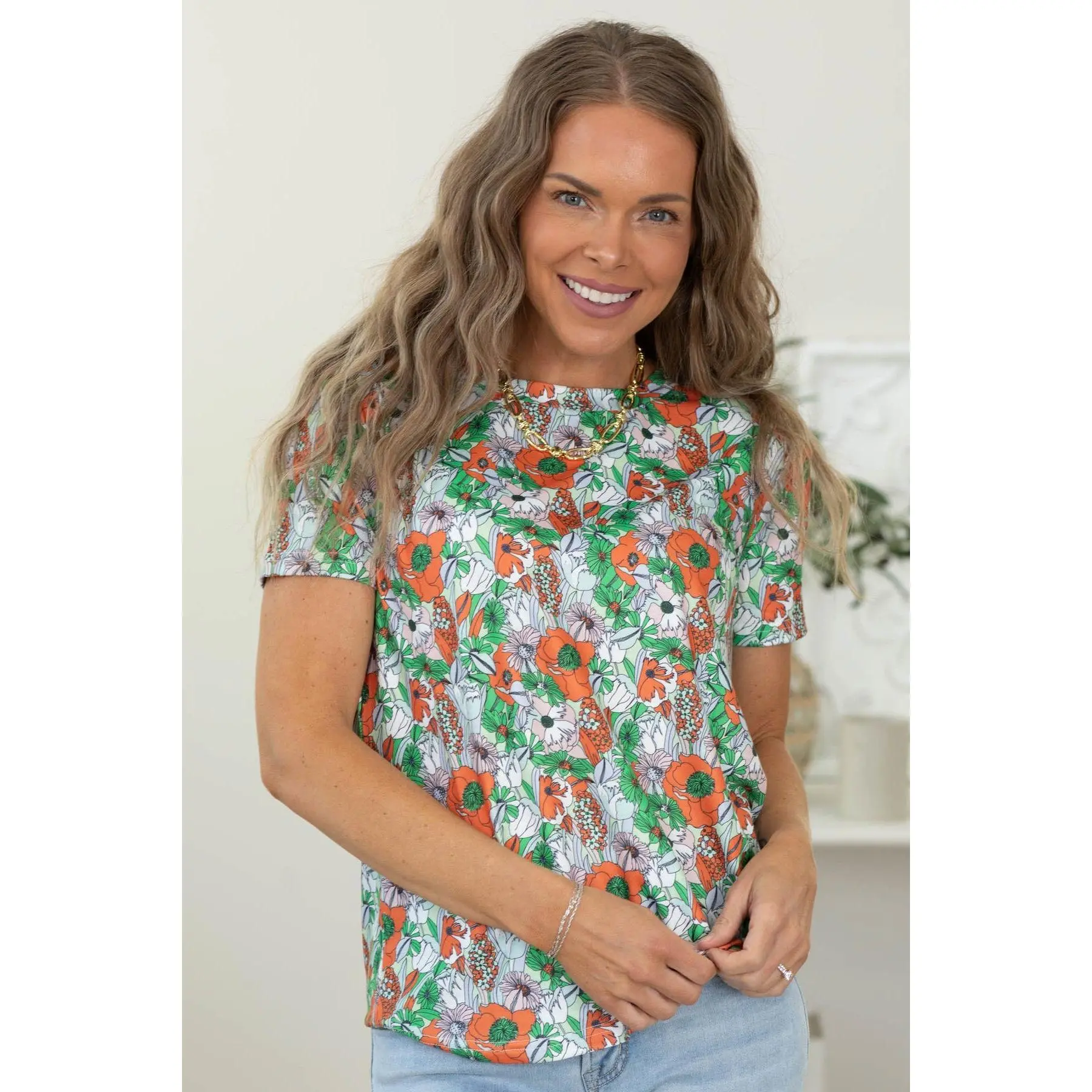 Staccato Basic Short Sleeve Floral Knit Top