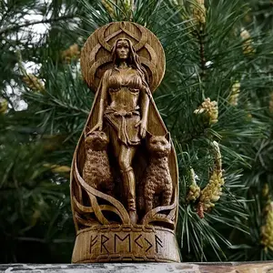 Intricately Carved Freyr Viking Goddess Statue, Resin Outdoor Garden Sculpture, Decorative Art for Halloween, No Battery Needed, Garden Sculptures Statues