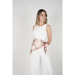 Versatile Patterned Scarf – Multi-Way Styling Accessory