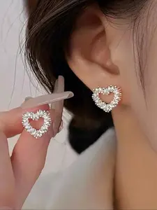 Heart-Shaped Stud Earrings,Heart Earrings for Women, Casual Style Alloy Jewelry, Sweet and Unique Design, Perfect for All Seasons