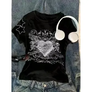 Women's Streetwear Slim Fit T-Shirt – Black Heart & Floral Print Round Neck Top, Sleek Stretch Fabric, Trendy Casual Tee for Music Festivals & Daily Outfits, Perfect Birthday & Holiday Gift