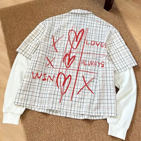 Y2K Style Unisex Layered Plaid Shirt, "Love Always Wins" Graffiti Design, Short Sleeve Over Long Sleeve Casual Graphic Top For Casual Outings & Street Fashion