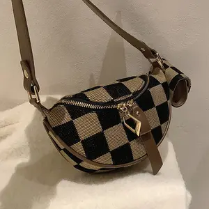 Trendy Chest Bag for Women, New Fashion Chessboard Pattern Waist Pack, Casual Crossbody Bag, Daily Use, Stylish and Chic Design, Zipper Bum Bag, Zipper Fanny Pack, Checkered Bum Bag