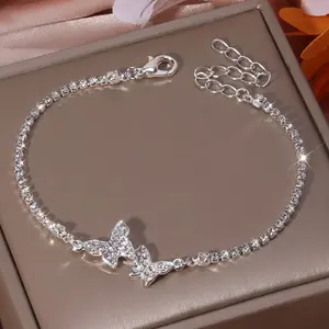 Full Diamond Butterfly Claw Chain Silver Color Bracelet, Elegant Jewelry Accessory, Perfect Gift for Women, Stylish Handwear