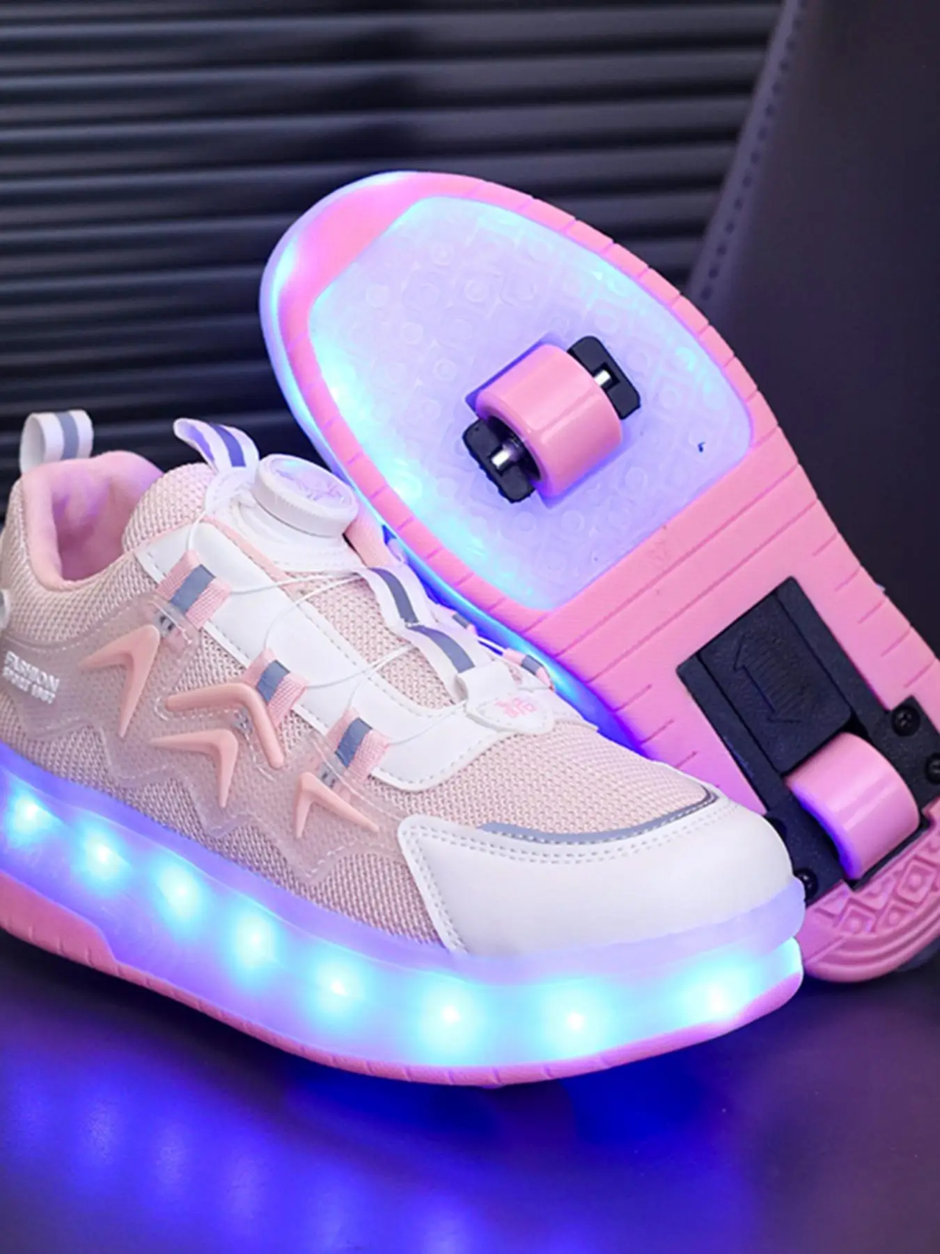 Cute Usb Rechargeable Luminous Pink Athletic Sneakers, 2025 New Style Fashionable Light Up Walking Shoes for Boys & Girls, Casual Athletic Sneaker Foo