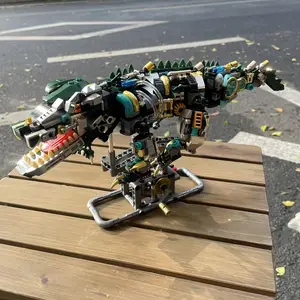 Creative Series Tech Crocodile Building Blocks Set, 882+ Pieces, Ocean Life Animal World, Cool Desktop Decoration, Christmas Gift