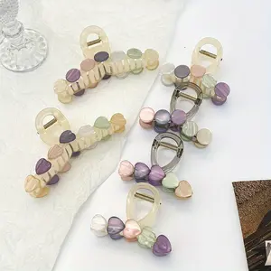The new 2024 is a hot seller 2 Large & 4 Small Heart-Shaped Hair Claws for Women Set, Preppy Style Sweet Jelly Colors Hair Clips, Fashionable Shark Tooth Plastic Hair Accessories for Updo Hairstyle