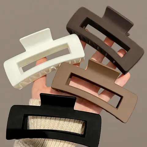 4pcs Women Black White 4-33in 11cm Square Plastic Large Hair Clips Fashionable Versatile Style Suitable For Daily Party Commute Vacation Hair Claws Claw Clip Pack For Styling Washing Make-Up Outfit Accessorizing Hair Claws Set, Fashion Hair Accessories