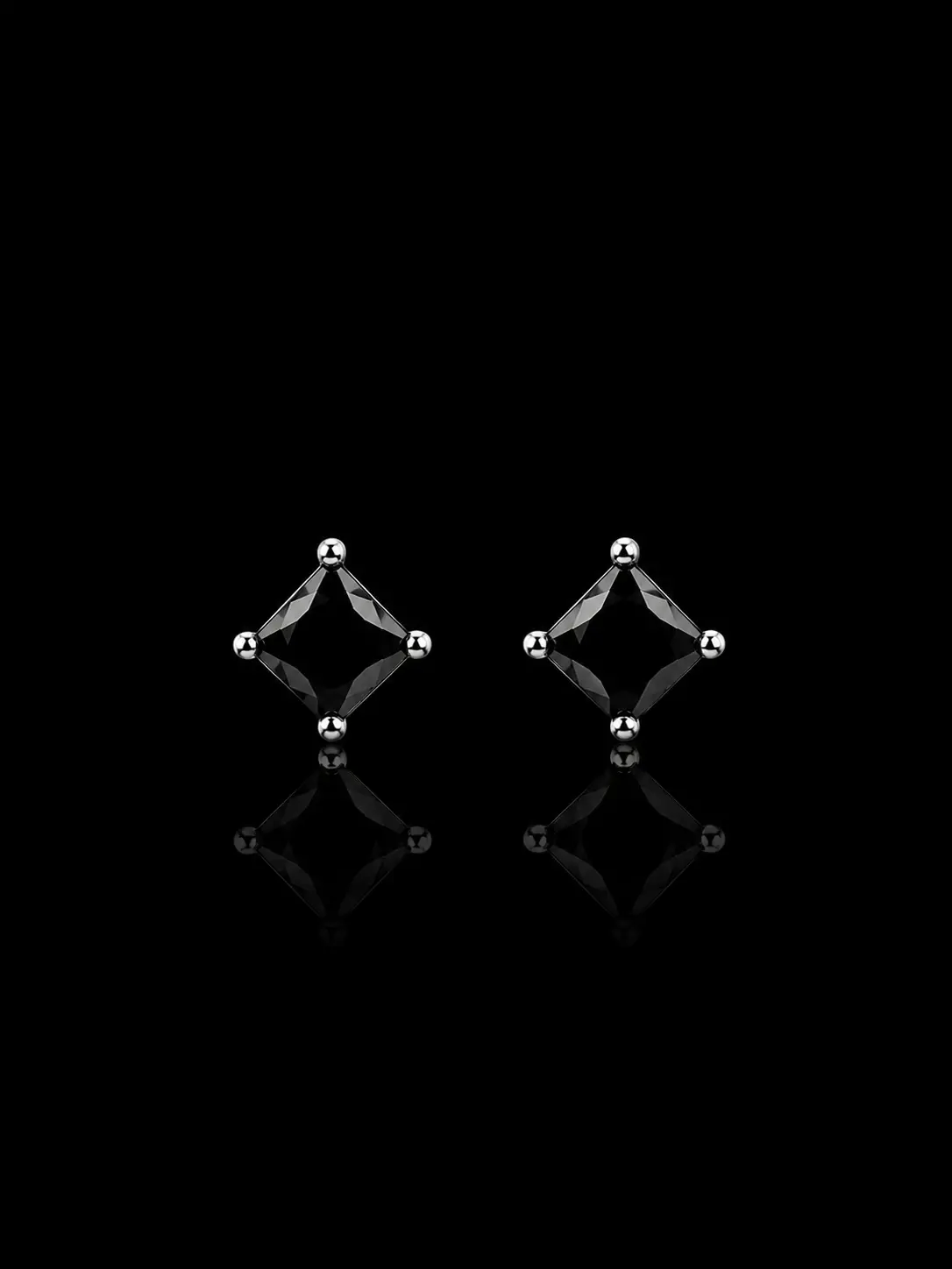 925S Black Princess Cut Stud Earrings – 5x5MM
