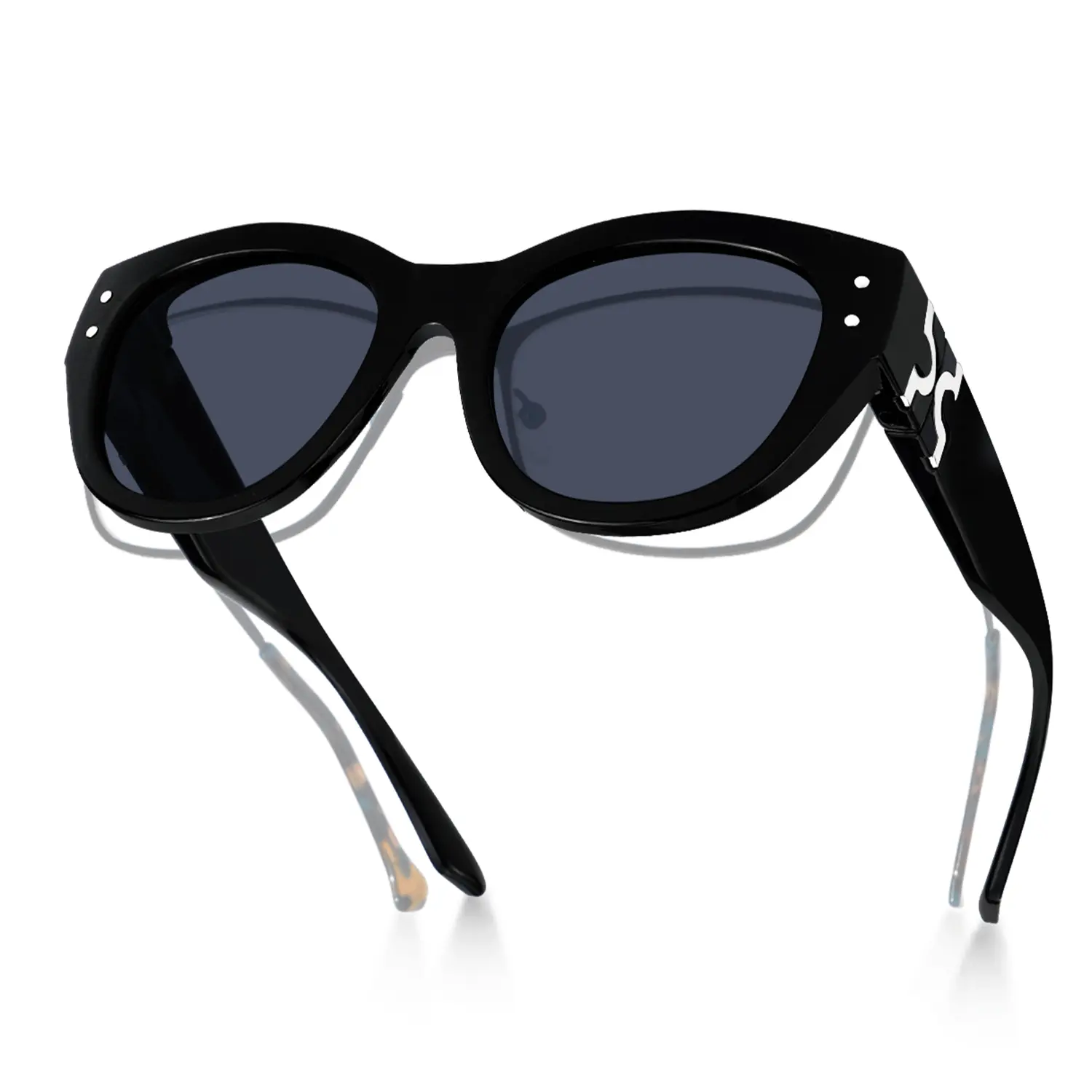 P1 Black Frame/Grey Lens