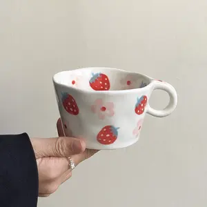 Creative Strawberry Pattern Ceramic Coffee Mug, Tea Cup, Unique Art Design Reusable Drinkware, Stylish Drinkware for Home Office, Perfect Gift Idea