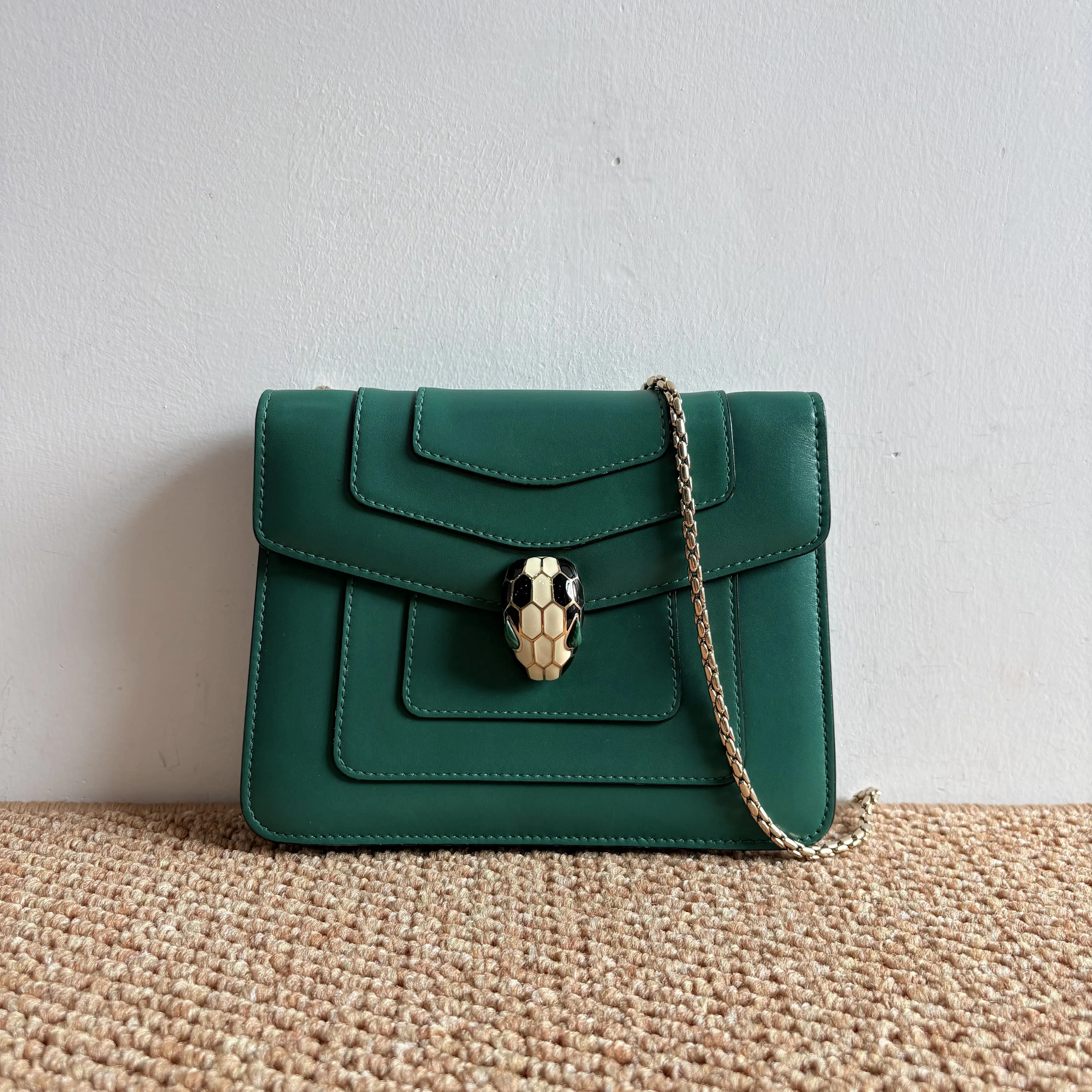 Pre-owned Bvlgari Serpenti Forever Small Emerald Leather Chain Shoulder Crossbody Bag, Shoulder Bags, Crossbody Bags