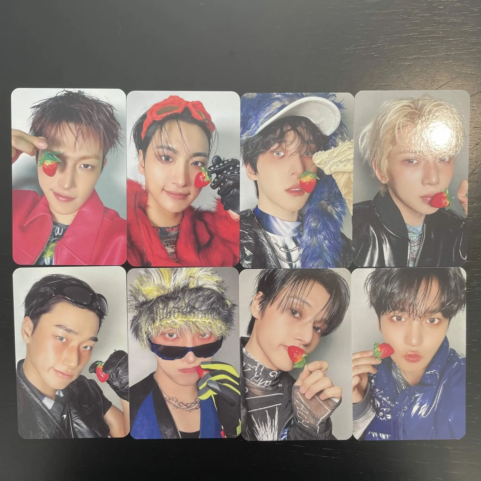 ATEEZ - GOLDEN HOUR : Part.5 Strawberry Era POB Photocard