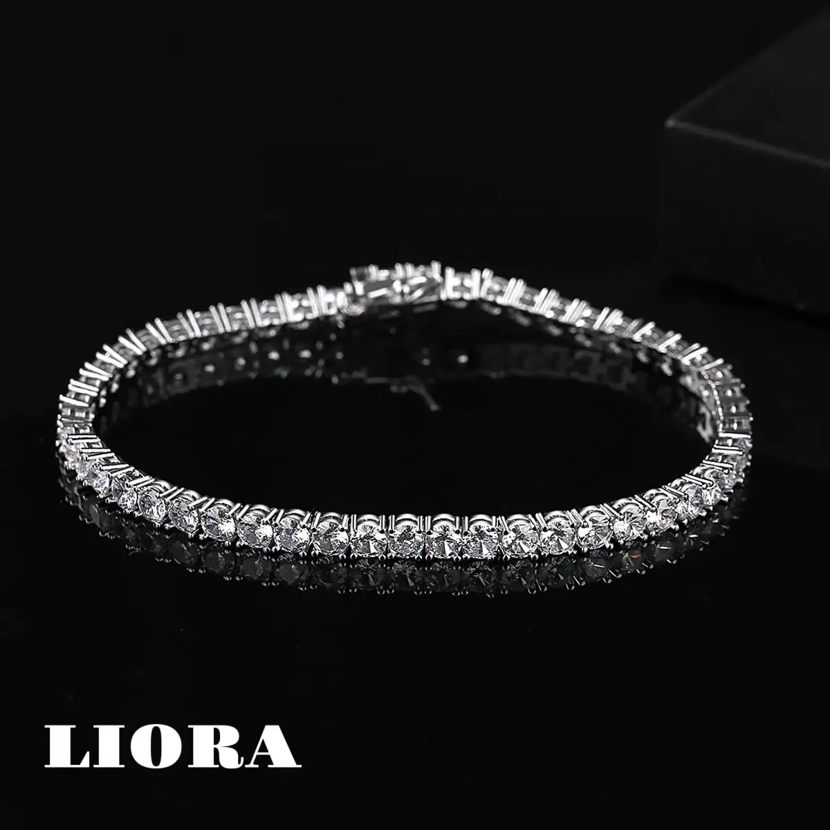 Tennis bracelet, made of 925 silver and lab-created ECO Diamond, suitable for daily wear, Christmas or as a gift.
