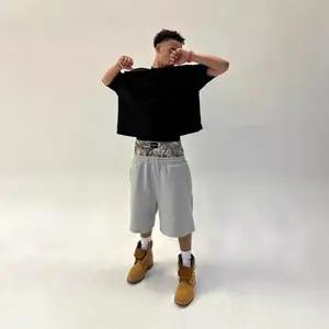 Trendy brand double-waisted cropped shorts for men, loose and stylish casual shorts for trendy men