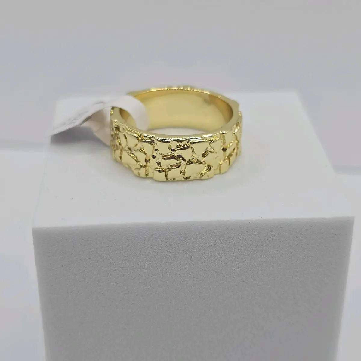 fashion ring NUGGET band style, beautiful style GOLD-PLATED size 10 and 8 available