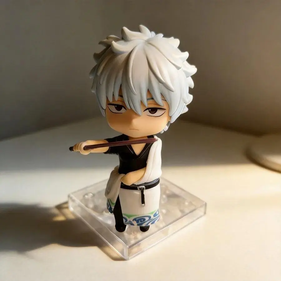Gintama Sakata Gintoki Anime Figure (10cm) - Durable and Exquisite Collectible Toy with Articulated Joints, High-Quality Materials for Anime Fans' Tabletop Decoration, Without Remote