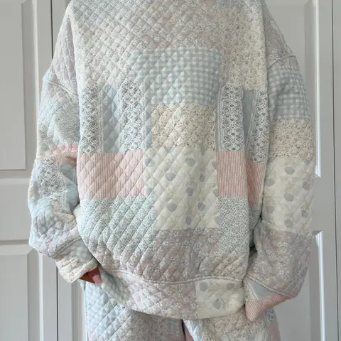 Shades Of Blue Quilted Pastel Mockneck Sweatshirt