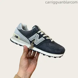 Black and gray leather running shoes with shock absorption, durability, breathability, low heel, suitable for both men and women