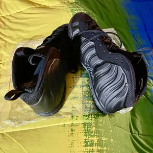 Classic Men's Lightweight Halloween Foamposite Basketball Shoes Performance Sports Sneakers with Enhanced Ankle Support & Durable Multi-Surface Traction for Athletic Wear and Lifestyle Use