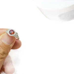 Plata 925 italiana Anillo de piedra preciosa brillante de color rojo inspirado en la belleza y el amor Size 8