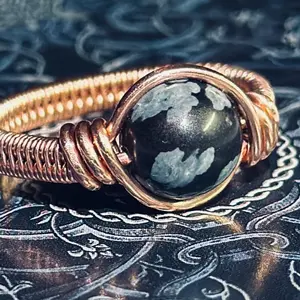Copper and Snowflake Obsidian Wire Wrapped Ring - Elegant Design with Obsidian Stone, Copper Band
