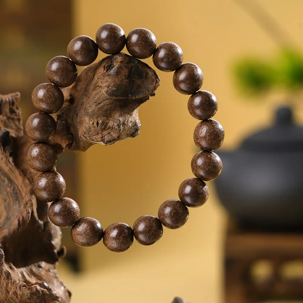 Instant Mental Clarity & Elegant Magnolia Scent. Your Focus Bracelet.